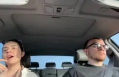 وقتی دوست دختر و دوست پسر تو یه ماشین اهنگ گوش میدن