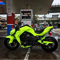 Kawasaki-Z1000