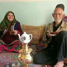پیرمردی فقیر، همسرش از او خواست شانه‌ای برایش بخرد تا موه