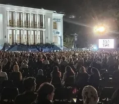 ‏تصویر بالا یکی از هزاران کنسرتی هستش که در تهران برگزار 