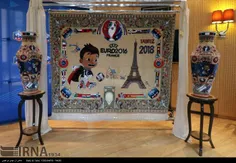 اهدای فرش ایرانی به فدراسیون فوتبال فرانسه