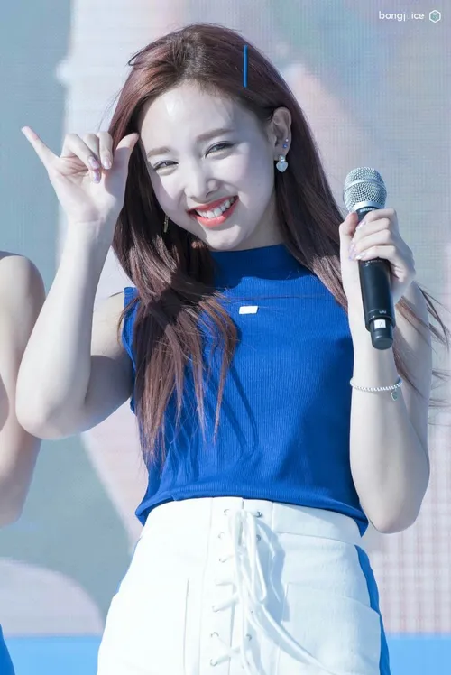 nayeon HBD😻