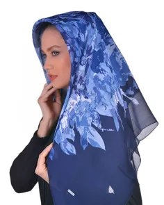 قیمت با تخفیف: 19,000 تومان روسری نخی آبی  ابعاد95cm*90 خ