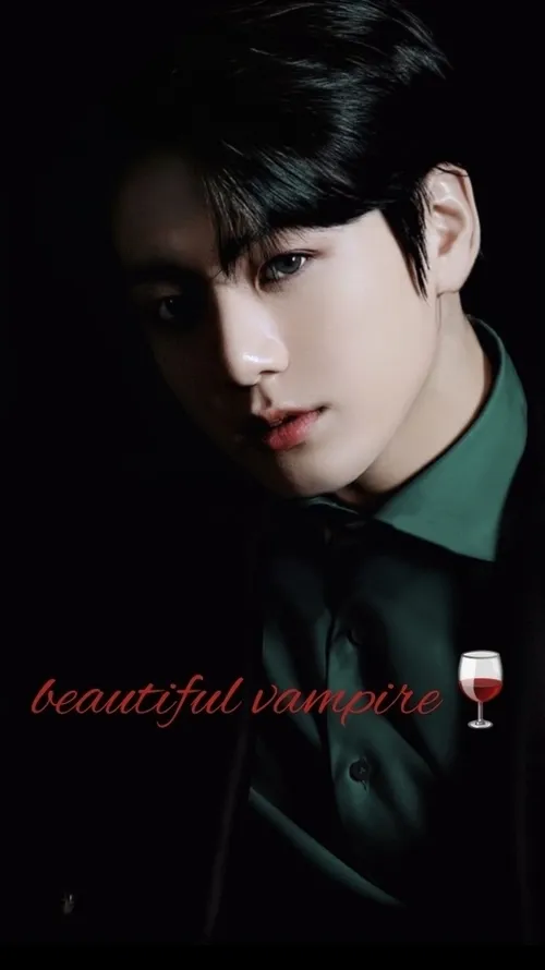 Beautiful vampire🍷
خون اشام زیبا🍷