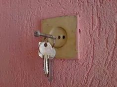 اگه جراتش رو داری کلید رو بردار