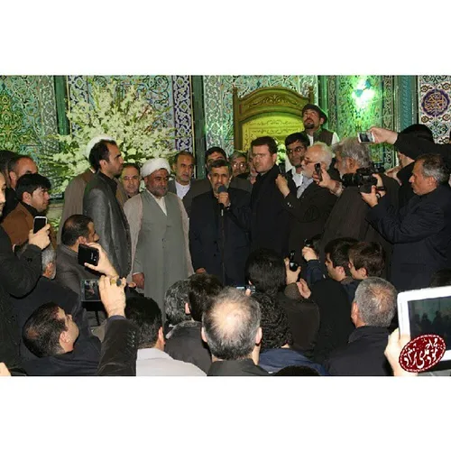 درحاشیه مراسم ترحیم والده دکتر احمدی نژاد صورت گرفت: