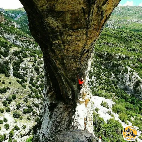 هیجان صخره نوردی در یکی از خطرناکترین و مرتفع ترین و زیبا
