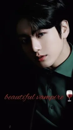 beautiful vampire 🍷