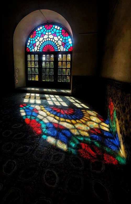 کاخ گلستان شمسالعماره عکس موبایلگرافی پنجره نور