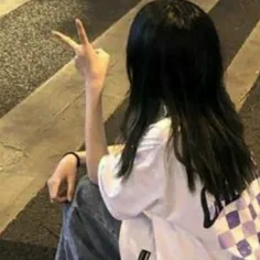 این دخمل فالو شه هم اولین پیجش هم دومی🥰