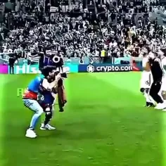 فرق مسی با رونالدو اینجا میشه فهمیدم😂CR7سلطان⚽😎