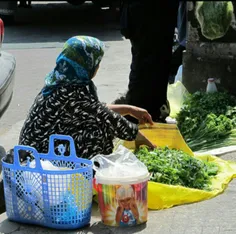 از خانمایی که کنار 