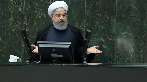 جمع آوری امضا برای استیضاح روحانی در مجلس ایران