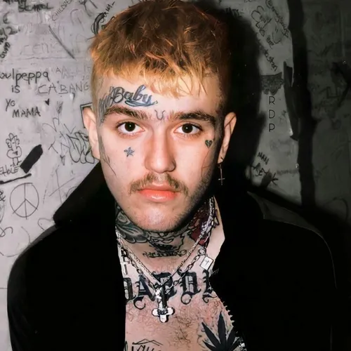  lilpeep.2017.4.20 71293724 - عکس ویسگون