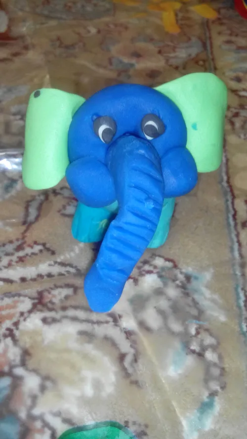 فيل خميري:)