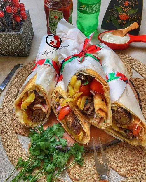 ساندویچ کوفته 🌯