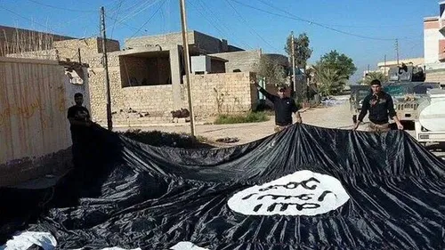 پایین کشیدن پرچم داعش در ارمادی....