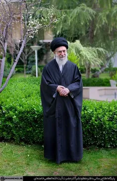 لبیک یا خامنه ای