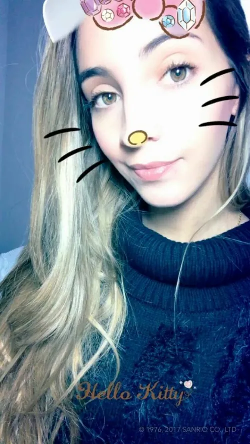 لیسا بانوی گومز 😻 👧 💗