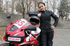 بهناز شفیعی/ اولین موتورسوار حرفه ای زن در ایران