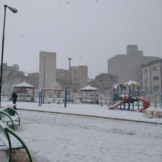 گفته بودین جمهوری اسلامی برف امسال رو نمیبینه... 