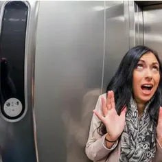 دوستان دقت کنید اگر زمانی هنگام قطع برق داخل آسانسور محبو