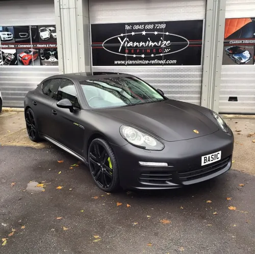 Porsche-Panamera-Satin