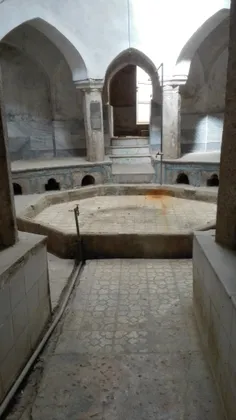 حمام تاریخی برزک