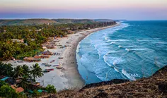 ساحل زیبای پالئولم در گوا جنوبی ساحلی هلالی شکل و از زیبا