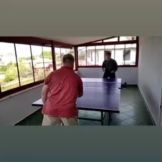 مرت رمضان دمیر و پدرش در حال پینگ پونگ بازی🏓