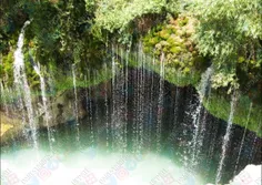 آبشار آب ملخ در شهرستان سمیرم اصفهان قرار دارد. این آبشار