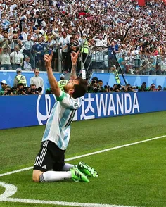 لیونل مسی به عنوان بهترین بازیکن زمین در دیدار آرژانتین -