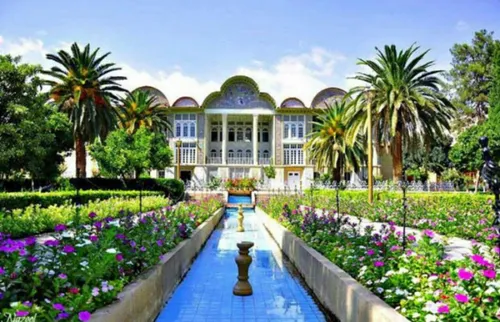 باغ ارم شیراز یک باغ تاریخی که شامل چند بنای تاریخی و باغ