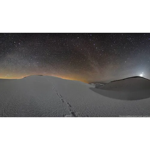 Snowy desert under the moonlight