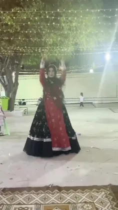 رقص زیبا با لباس لُری😍♥️🍷