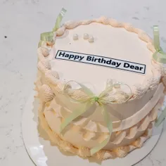 اینم کیک100تایی شدنمون😍 فقط Happy birthdayداشت😶