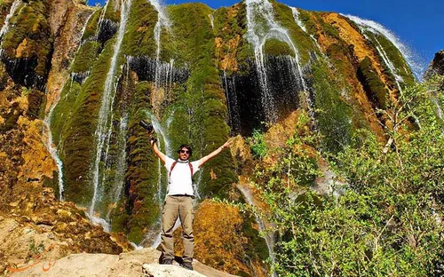آبشار پونه زار با ارتفاع تقریبی 70 متر در دره پونه زار و 