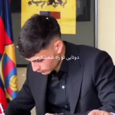 یهویی بوسم کن دیگه،هوا سرده خیلی یخ زدم...بدو بغلم کن دیگ