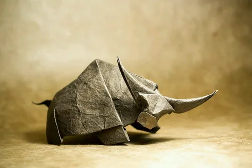خلق مجسمه های خارق العاده حیوانات با استفاده از کاغذ
