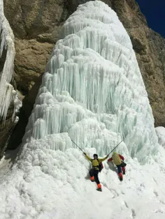 آبشار یخ‌زده‌ی سنگان