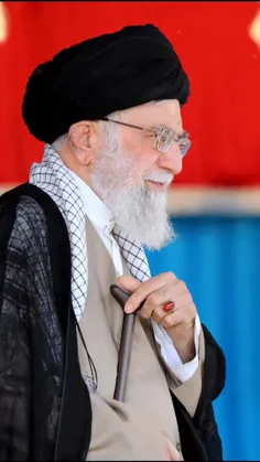 #لبیک_یا_خامنه_ای