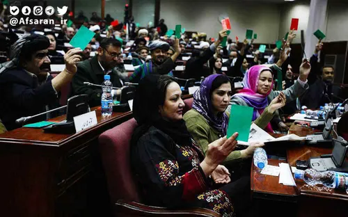 حتی مجلس افغانستان هم که سیستم کامپیوتری نداره، رای نماین