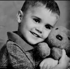 جاستین بیبر بچگیاش خوشگل نبوده ها مگه نه؟!؟!؟