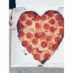 پیتزا برام بخرین خواهش :(