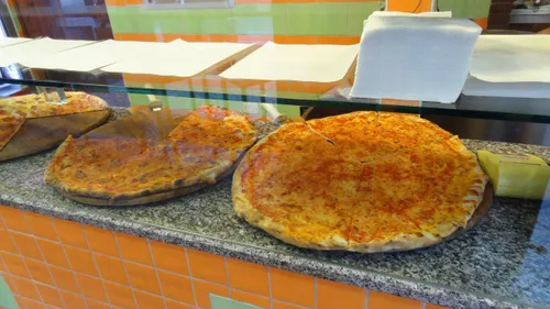پیتزا فقط پیتزای ایتالیا