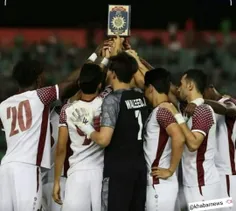 📸 احترام بازیکنان عراقی به قرآن