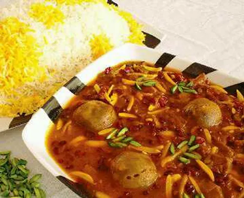 خورشت قیمه خلال و زرشک غذای اصیل کرمانشاهی