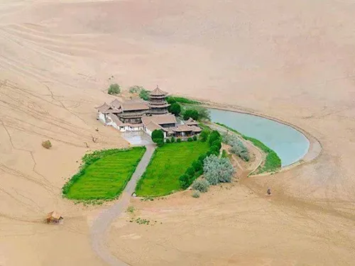 کلبه ای در صحرا،چین