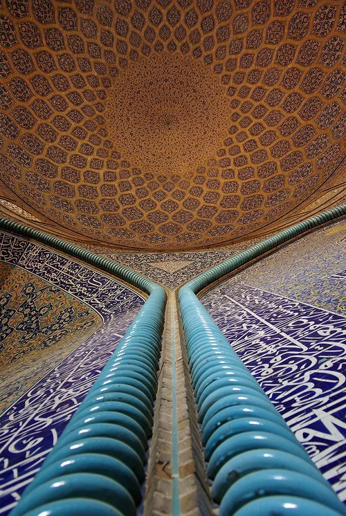 به سختی می توان مسجد شیخ لطف الله اصفهان را محصول دست بشر