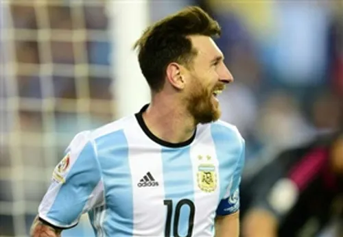 لیونل مسی بهترین گلزن تاریخ تیم ملی آرژانتین * *